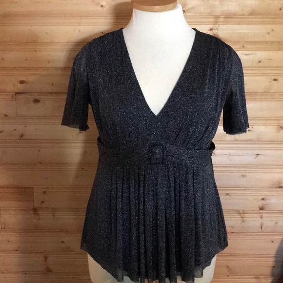 torrid Tops - FLASH SALE Torrid size 1 top with tie